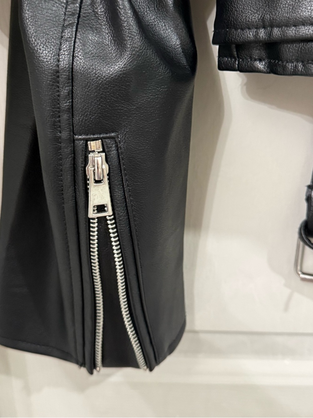 Sebby Leather Jacket - Picture 4 of 5